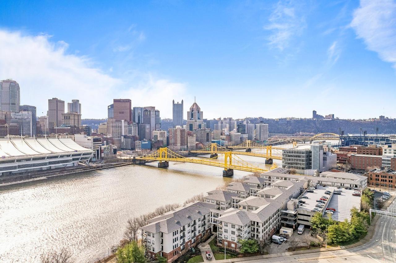 Frontdesk Bracken House Apts North Shore 피츠버그 외부 사진
