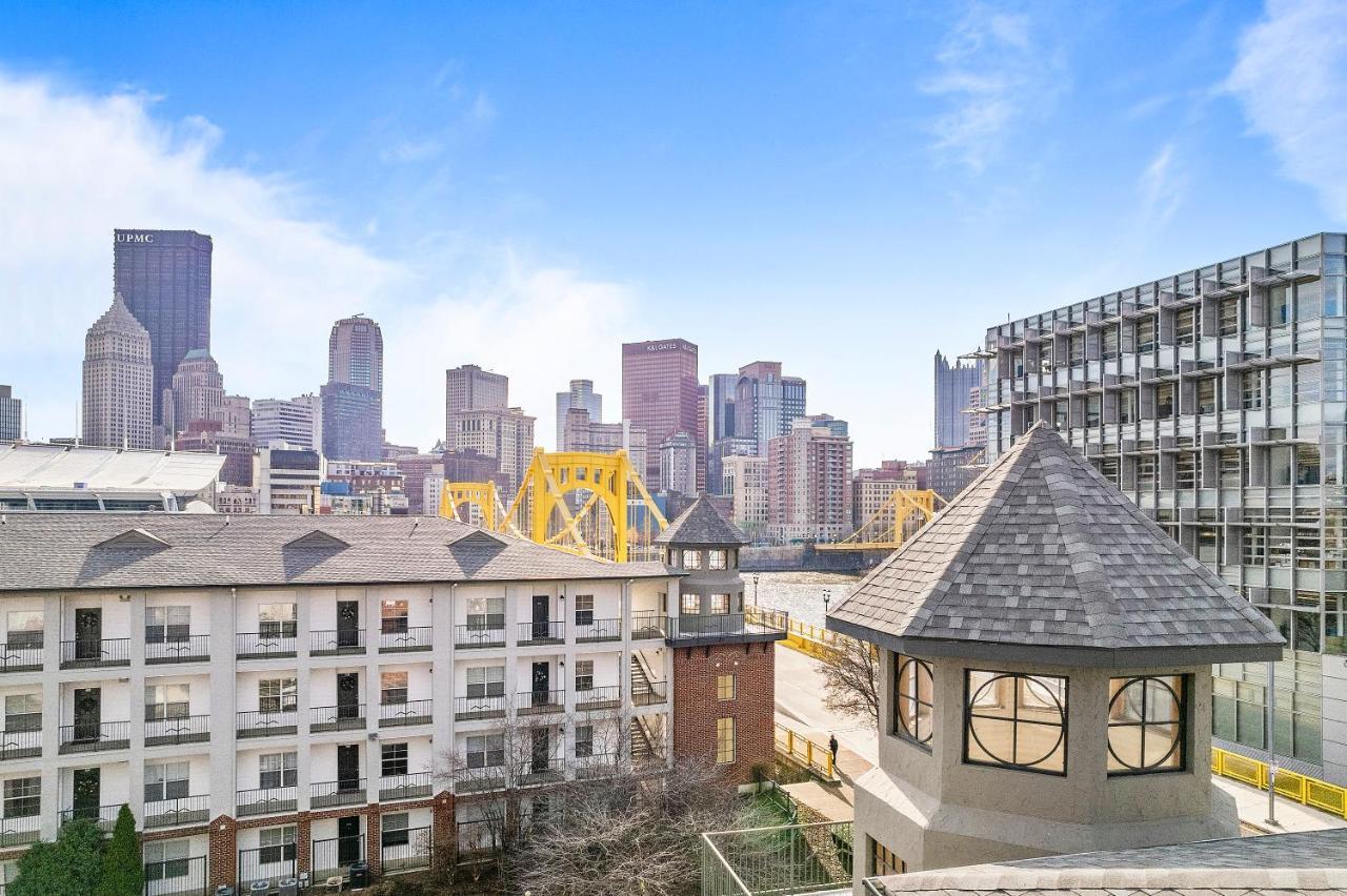 Frontdesk Bracken House Apts North Shore 피츠버그 외부 사진