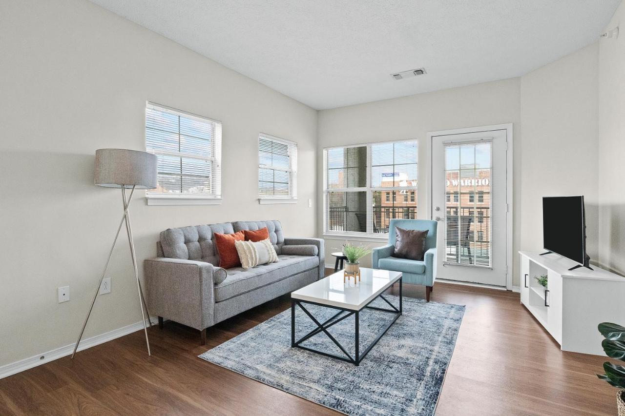 Frontdesk Bracken House Apts North Shore 피츠버그 객실 사진